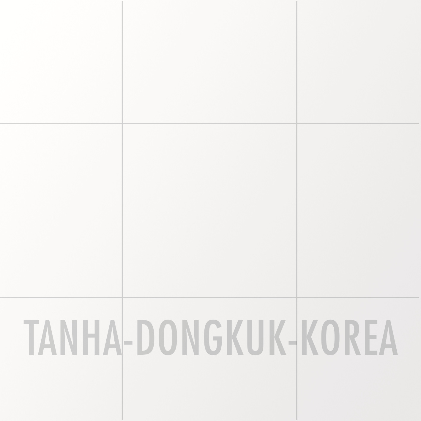 Bảng chính hãng Tanha Dongkuk Korea có in chìm logo trên mặt bảng để phân biệt với hàng giả.